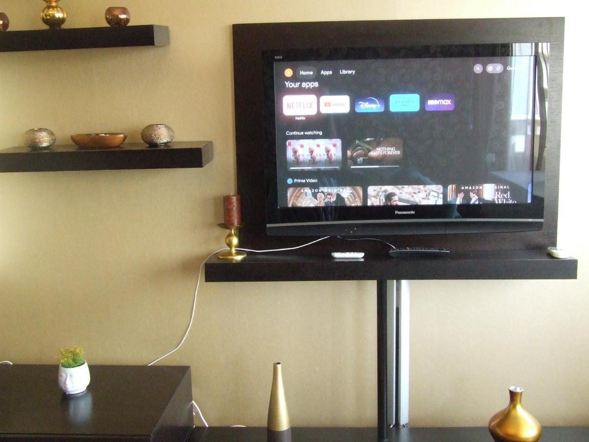 Family Retreat Politehnica Park Apartment บูคาเรสต์ ภายนอก รูปภาพ