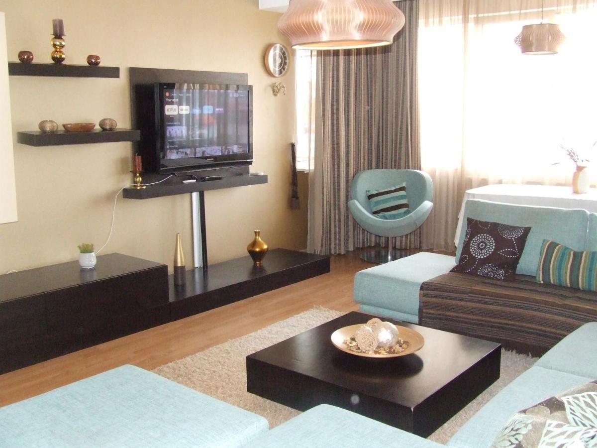 Family Retreat Politehnica Park Apartment บูคาเรสต์ ภายนอก รูปภาพ