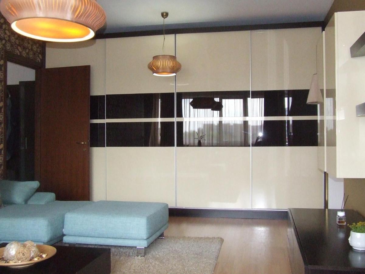 Family Retreat Politehnica Park Apartment บูคาเรสต์ ภายนอก รูปภาพ