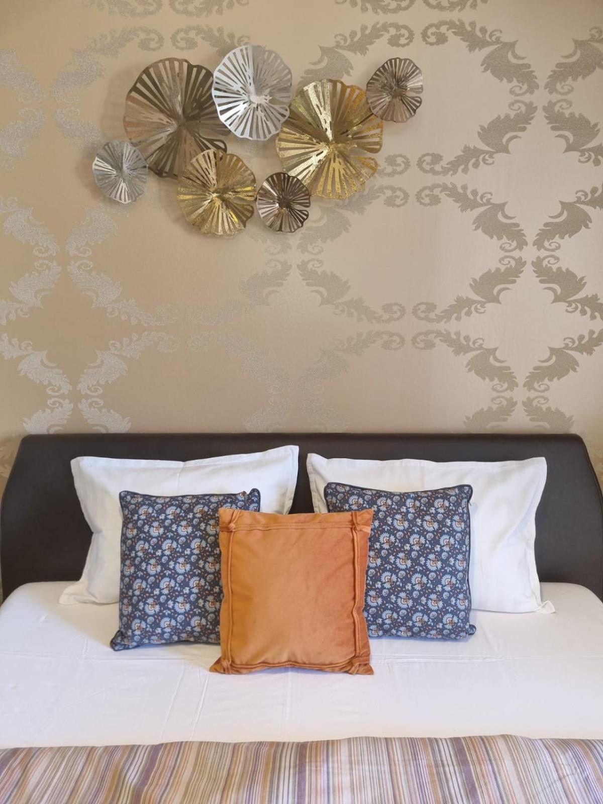 Family Retreat Politehnica Park Apartment บูคาเรสต์ ภายนอก รูปภาพ