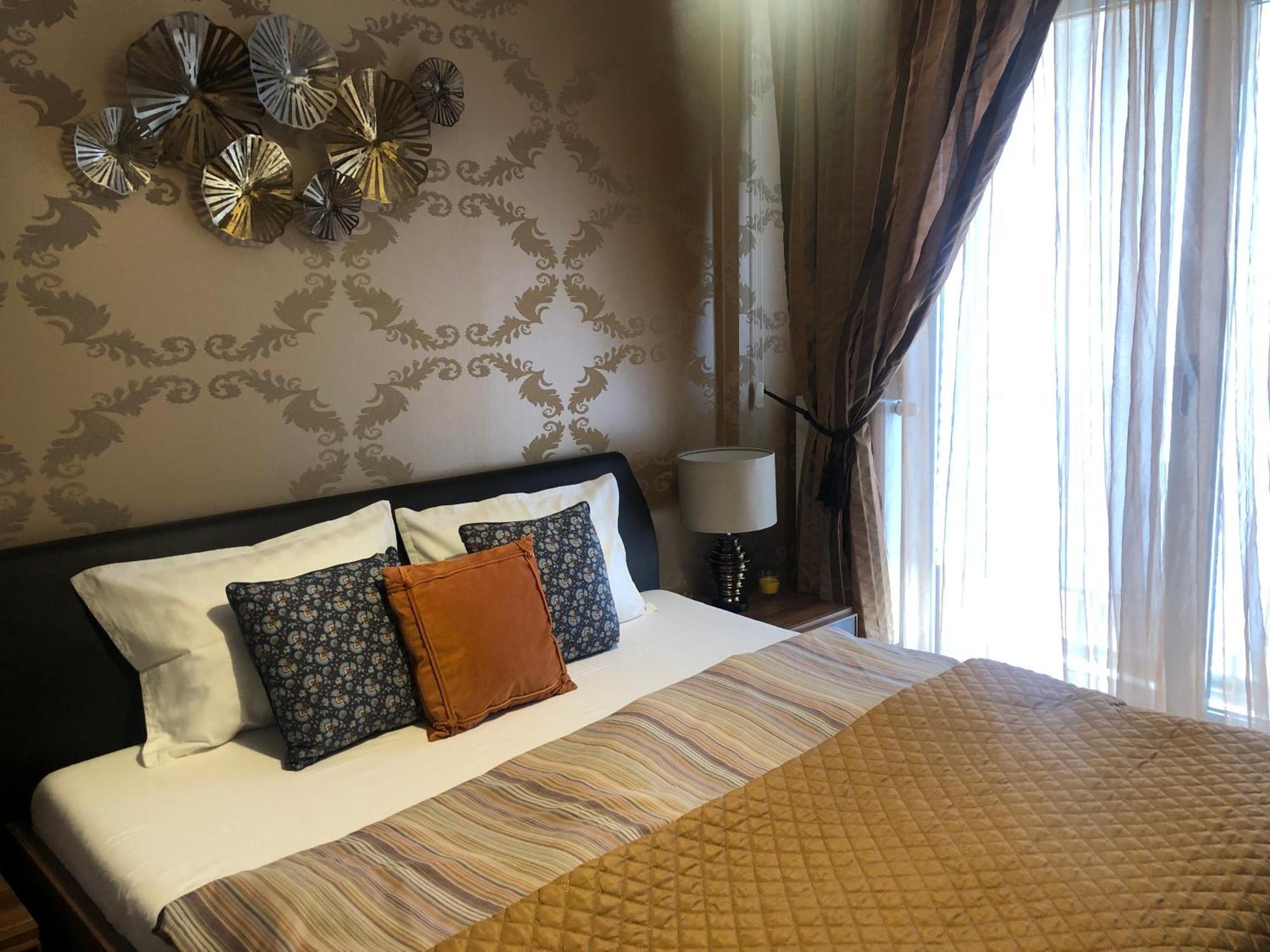 Family Retreat Politehnica Park Apartment บูคาเรสต์ ภายนอก รูปภาพ