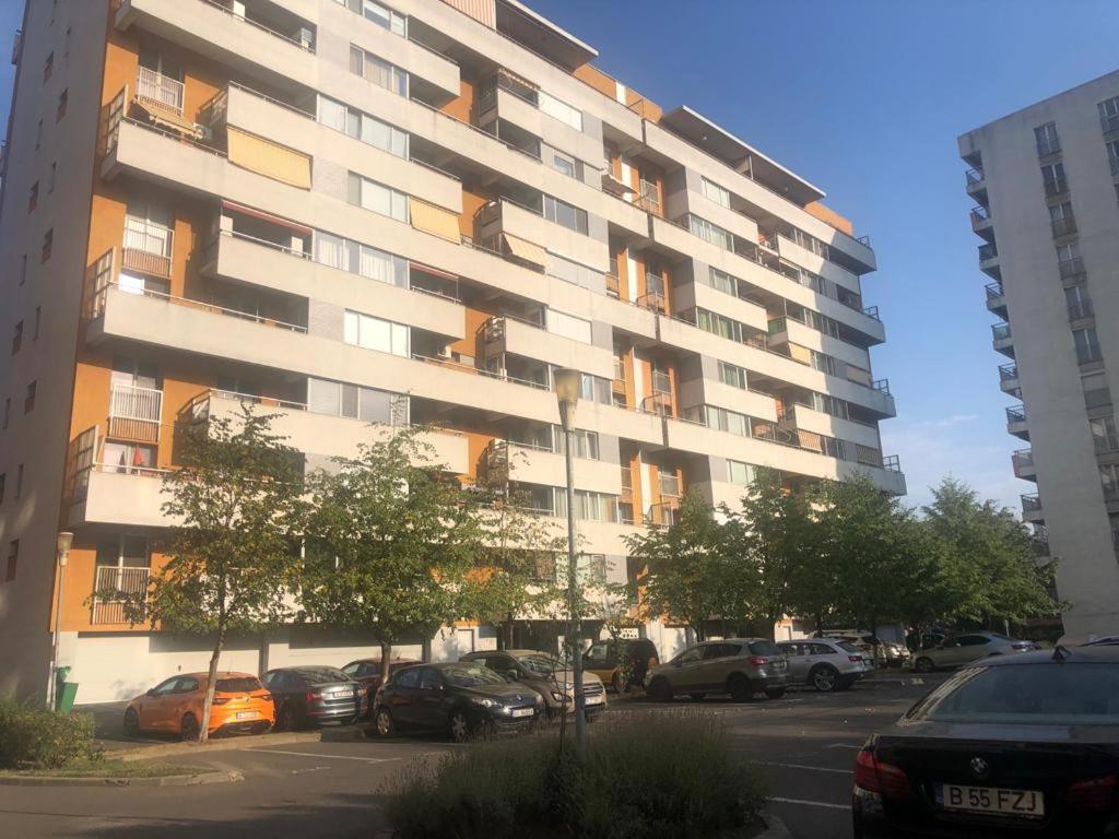 Family Retreat Politehnica Park Apartment บูคาเรสต์ ภายนอก รูปภาพ